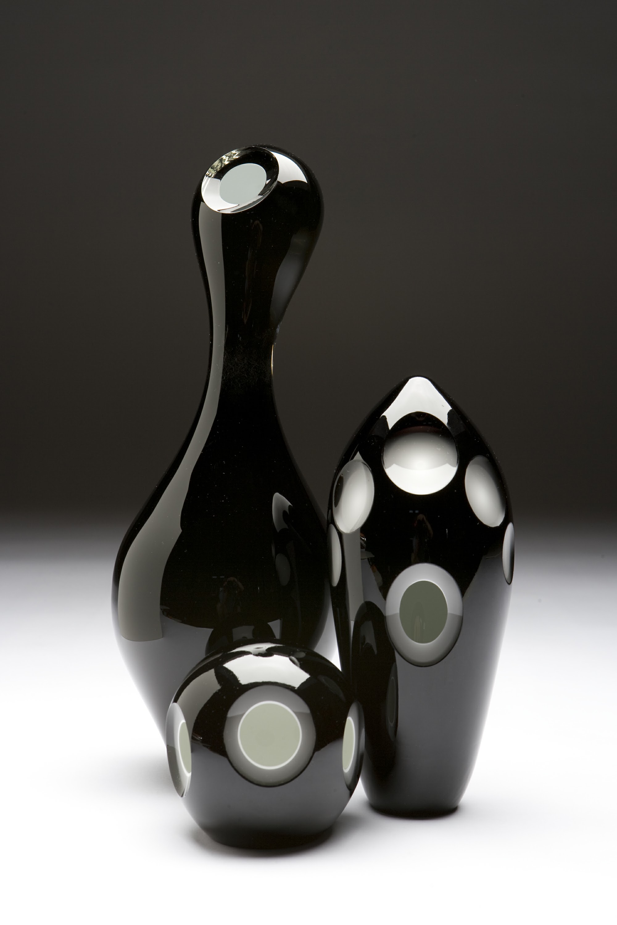 TITLE: “Dialogue #47” MEDIUM: Glass, TECHNIQUE: Blown. Engraved, Polished DATE: 2008 SIZE: 21H" x8”L x 9”W PHOTO: John Mueller