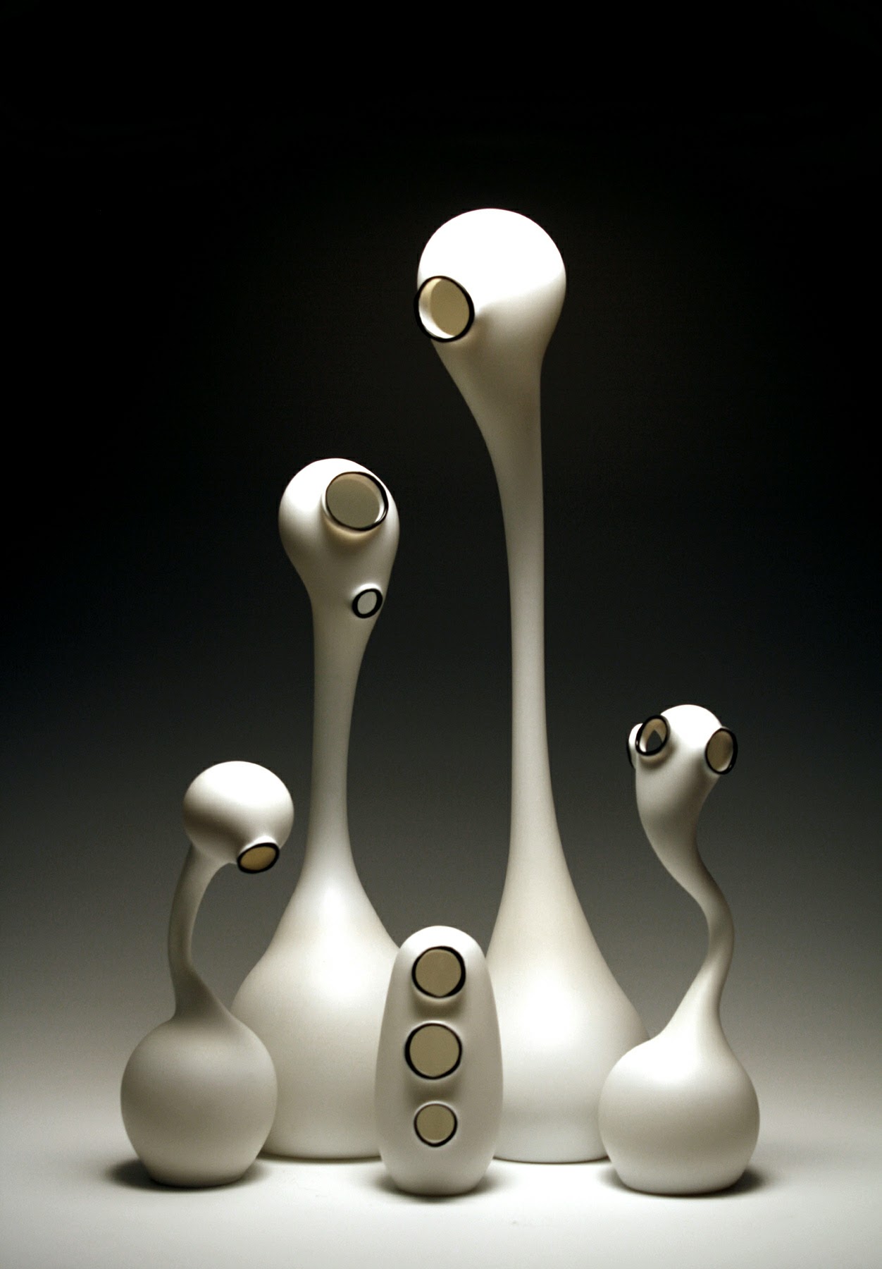 TITLE: “Dialogue #62” MEDIUM: Glass, TECHNIQUE: Flameworked DATE: 2015 SIZE: 20H" x16”L x 9”W Photo: Azad Photo