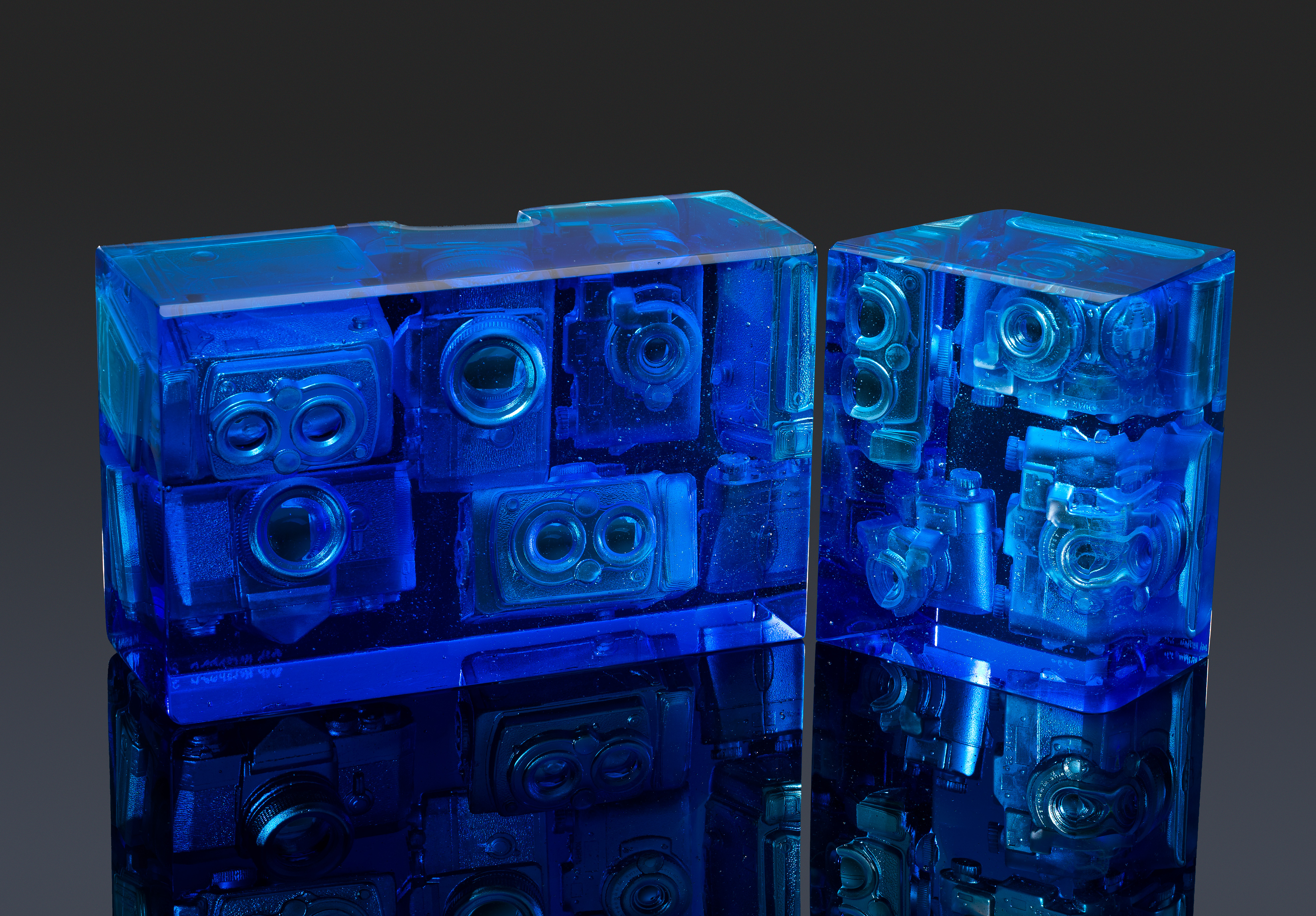 TITLE: Persistence of Vision MEDIUM: Glass METHOD: Negative core cast glass, polished SIZE: 9,75”h x 24.5”w x 10”d DATE: 2020 PHOTO: Keay Edwards